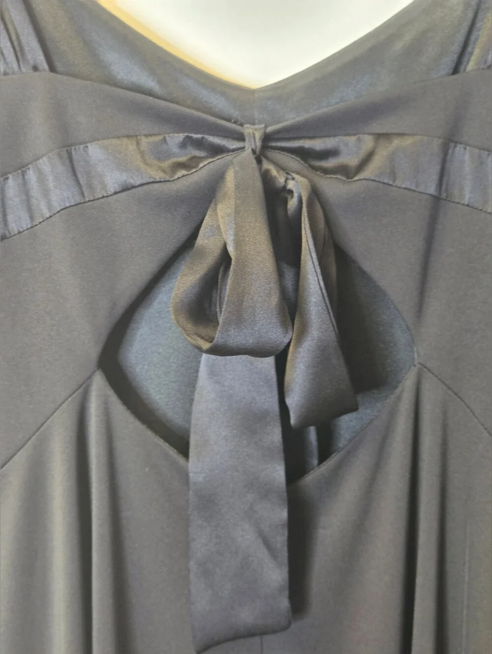 David Meister Black Silk Trim Keyhole Back Midi Dress Size 12